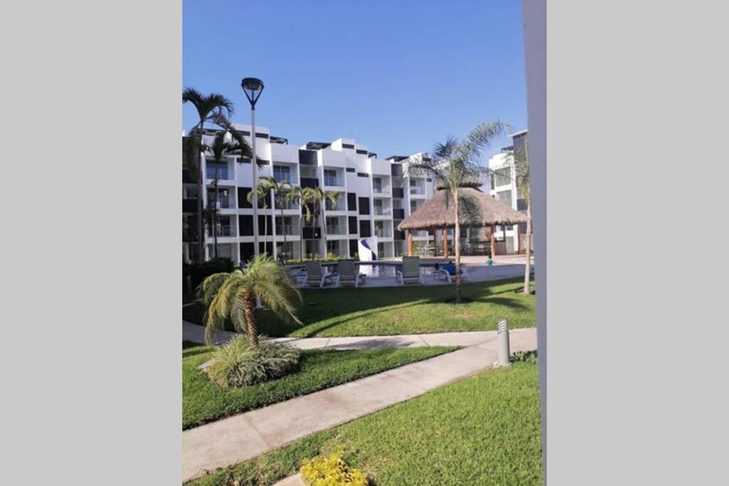 Departamento De Lujo En Manzanillo, Planta Baja Frente A La Alberca Apartment Екстериор снимка